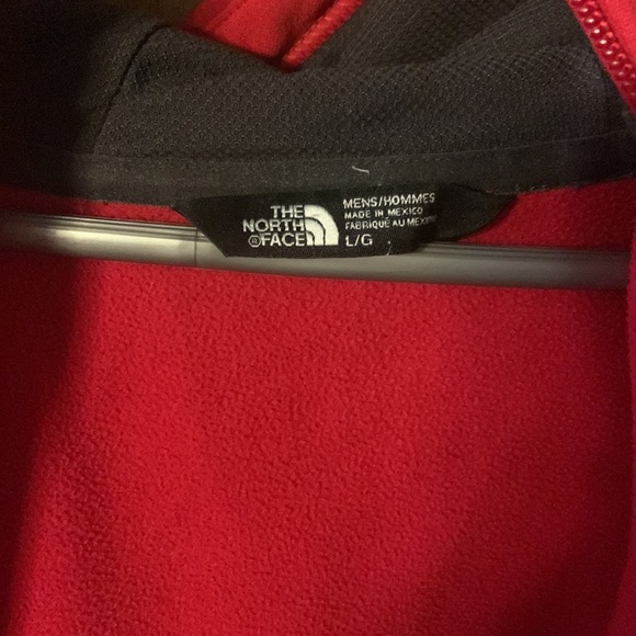 Men’s large red full zip soft shell hoodie from The North Face. - Picture 2 of 2